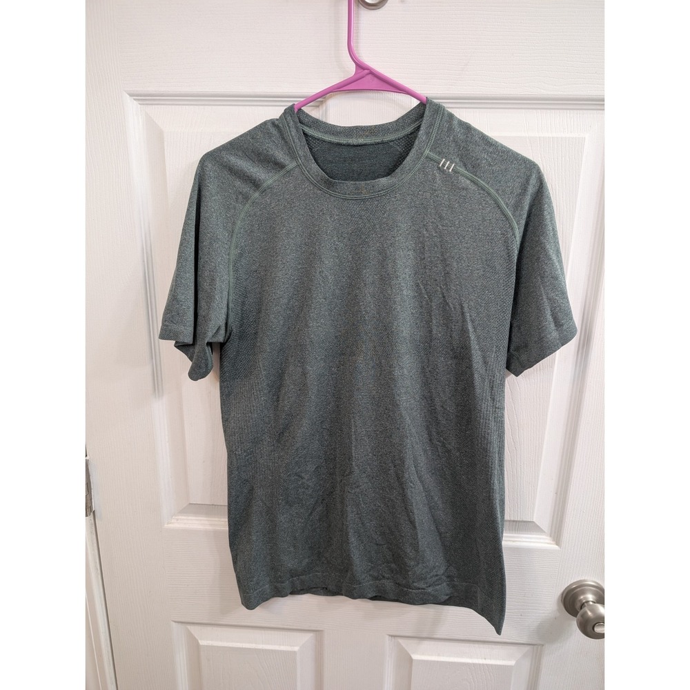 Lululemon Metal Vent Tech Shirt Green Seamless Short Sleeve - Size S